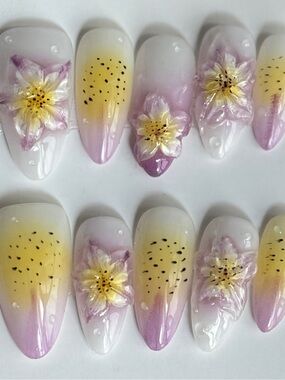 Handmade Press-On Nails with 3D Yellow Floral Design Size Ｍ